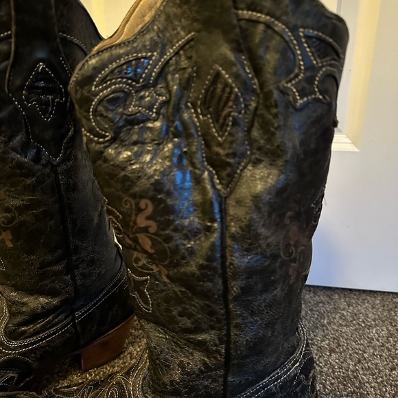 Woman’s Black Cowboy Boots size 9.5 - Picture 12 of 16